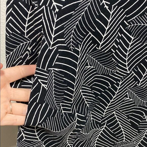 J. Jill Linen Cotton Shift Dress M Black White Leaf Print Sleeveless Pockets - Picture 5 of 11